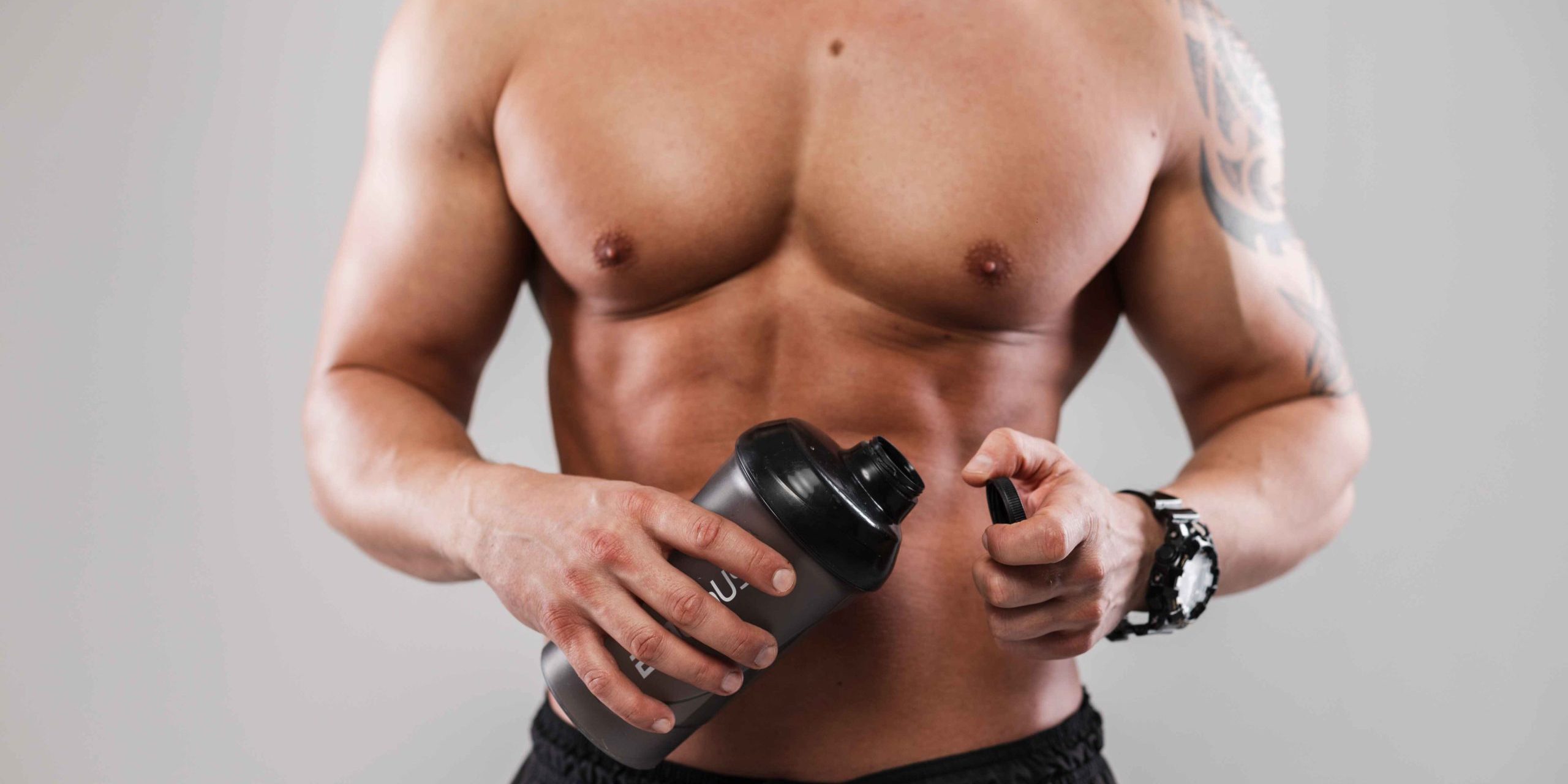 muscular-healthy-athletic-man-with-muscular-body-2025-04-09-17-34-52-utc (1) man with muscular body